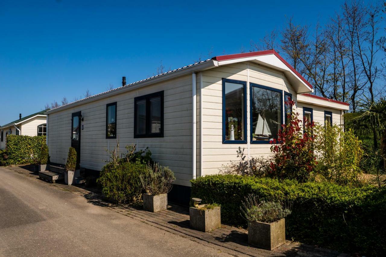 Chaletparc Krabbenkreek Zeeland - Chalet 50 Sint Annaland Zewnętrze zdjęcie