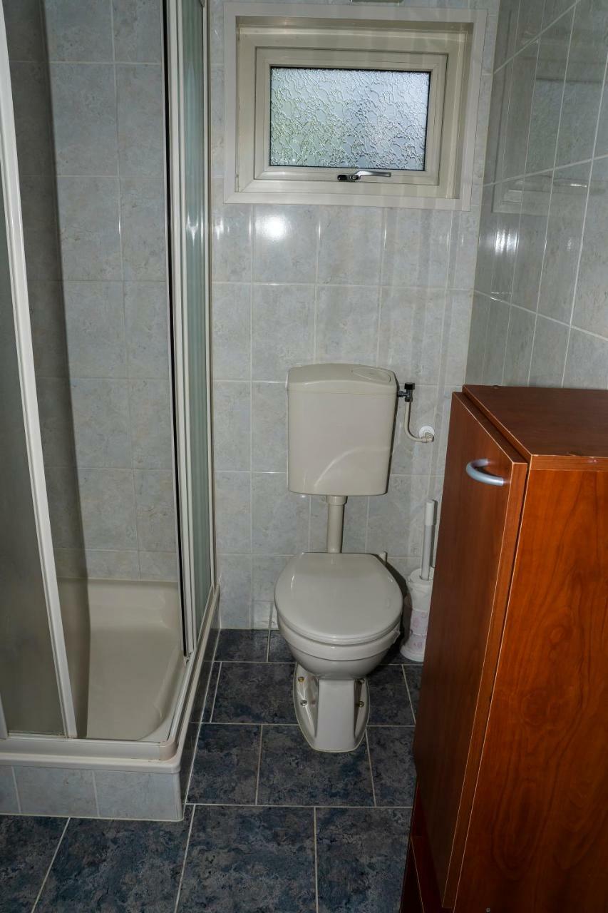 Chaletparc Krabbenkreek Zeeland - Chalet 50 Sint Annaland Zewnętrze zdjęcie